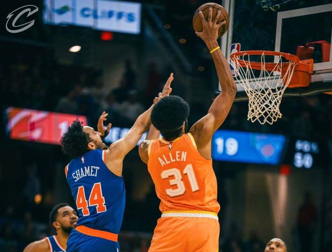 哈登交易骑士后表现低迷 骑士季后赛前景堪忧