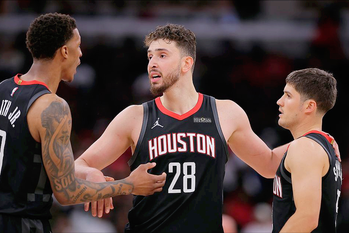 火箭队爆冷惨败公牛防守体系崩塌排名跌至西部