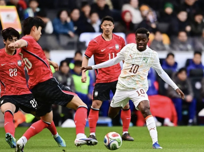 日韩友谊赛上演冰火两重天 日本绝杀苏格兰韩国