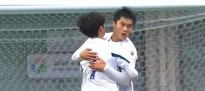 李昊高光表现引热议 青岛西海岸青春风暴引期待